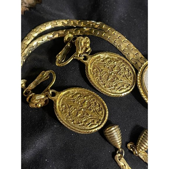 Goldette Semi Parure Enamel Roses - Picture 5 of 7